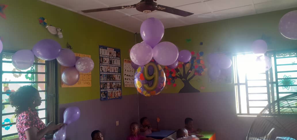 Balloon day in a classroom